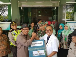 Bupati Demak Kunjungi Pos Lebaran 1439 H