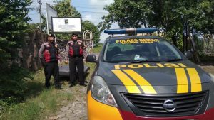 Unit Turjawali Patroli di Kantor Partai
