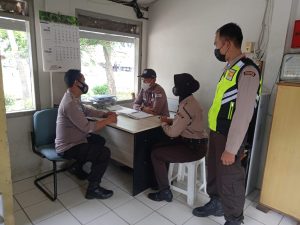 Satbinmas Patroli Sambang Perusahaan Edukasi Security