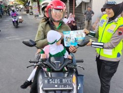 Hari Ke-8 Ops Patuh, Satgas Preemtif Polres Demak Berikan Edukasi Tertib Lalu Lintas Kepada Masyarakat