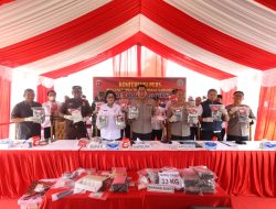 Kapolda Kalteng Pimpin Konferensi Pers, Hasil Pengungkapan 33,8 KG Narkoba di Wilayah Lamandau