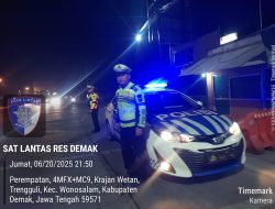 Satlantas Polres Demak Gelar Patroli Malam Blue Light Guna Ciptakan Keamanan dan Ketertiban