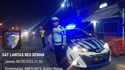 Satlantas Polres Demak Gelar Patroli Malam Blue Light Guna Ciptakan Keamanan dan Ketertiban