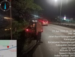 Polsek Karangtengah Laksanakan Patroli Blue Light Antisipasi Aksi Balap Liar dan Kreak
