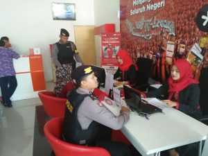 Upaya Polri Dalam Mendekatkan Diri Kepada Masyarakat Dengan Patroli Dialogis