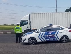 Anggota Satlantas Polres Demak Melaksanakan Patroli Siang di Jalur Lingkar 